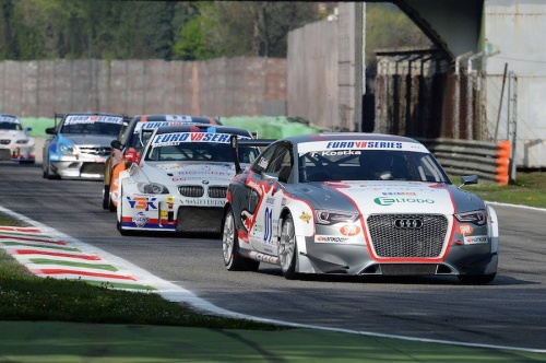 Saisonstart der EuroV8 Serie in Monza