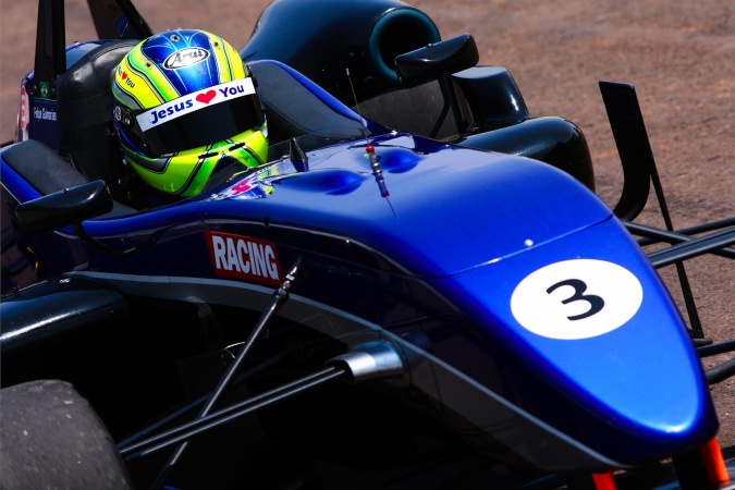 Bild: Felipe Guimaraes - Hitech Racing - Dallara F308 - Berta