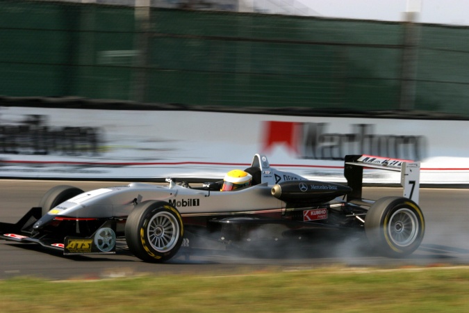 Bild: Lewis Hamilton - Manor Motorsport - Dallara F302 - AMG Mercedes