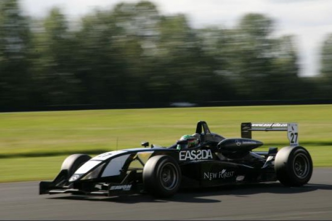 Bild: Alistar Jackson - Räikkönen Robertson Racing - Dallara F305 - AMG Mercedes