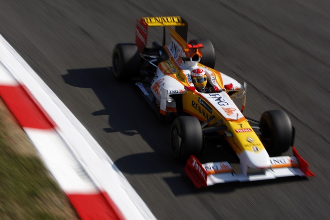 Bild: Fernando Alonso - Renault F1 Team - Renault R29