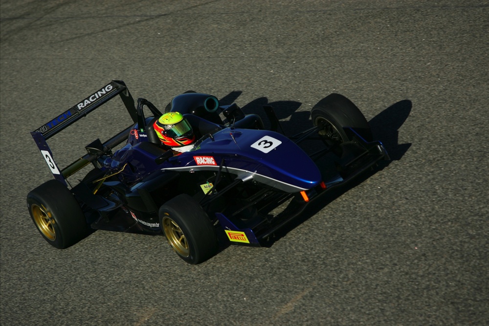 Gustavo Myasava - Hitech Racing - Dallara F308 - Berta