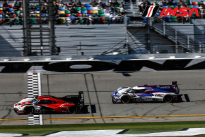 Daytona-Drama und Nachwuchsduelle: Ein packendes Motorsport-Wochenende