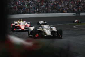 28.05.2026: Speedsport KW 21/26: Felix Rosenqvist siegt in knappen Indy500 Finish Speedsport KW 21/26: Felix Rosenqvist siegt in knappen Indy500 Finish