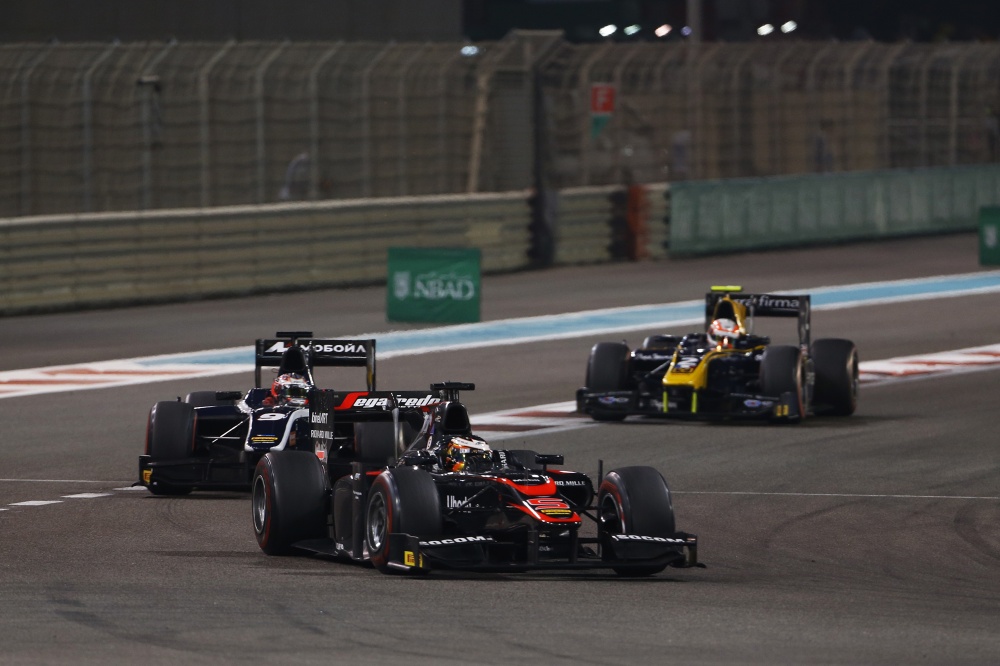 Bild: GP2, 2015, AbuDhabi, Vandoorne, Evans