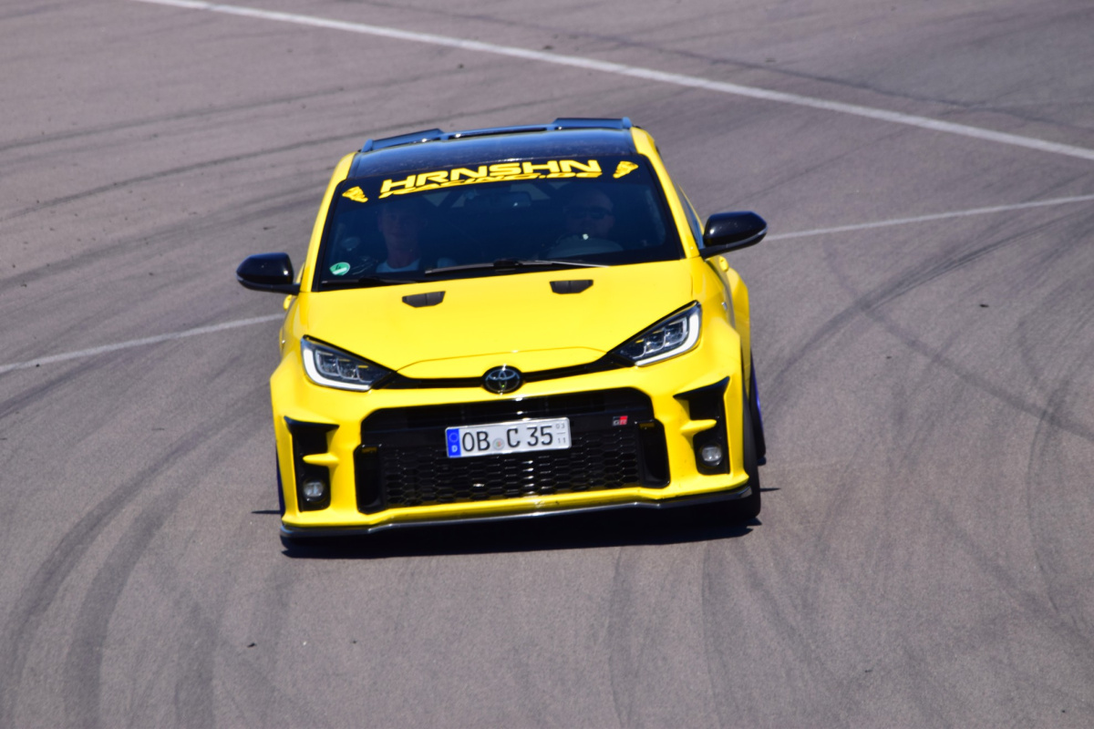 Bild: Driving4Help Motorsport Event 