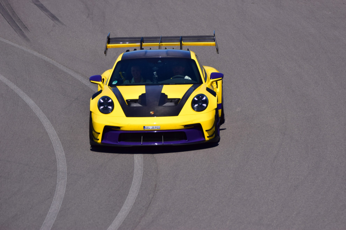 Bild: Driving4Help Motorsport Event 