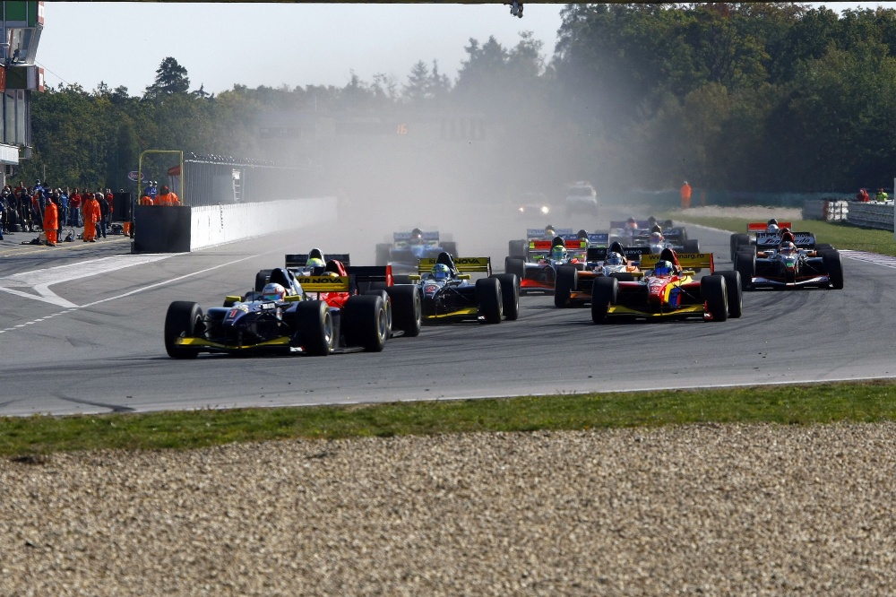 Bild: AutoGP, 2013, Brno, Start1