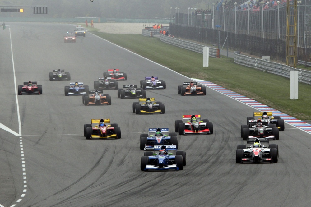 Bild: AutoGP, 2013, Brno, Start2