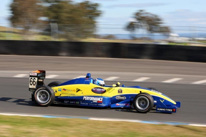 Bild: Nathan Gotch - AGI Sport - Dallara F302 - Sodemo Renault