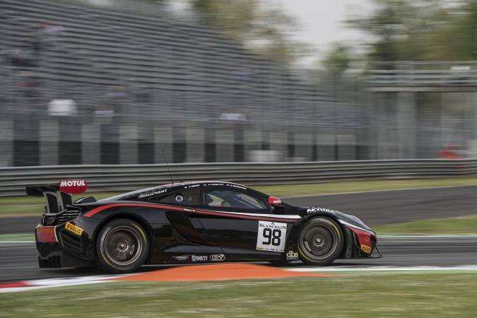 Bild: Alvaro ParenteAlexandre PrematGrégoire Demoustier - ART Grand Prix - McLaren MP4-12C GT3