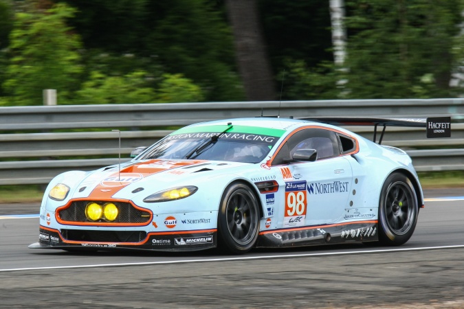 Bild: Pedro LamyChristoffer NygaardPaul Dalla Lana - Aston Martin Racing - Aston Martin V8 Vantage GT2