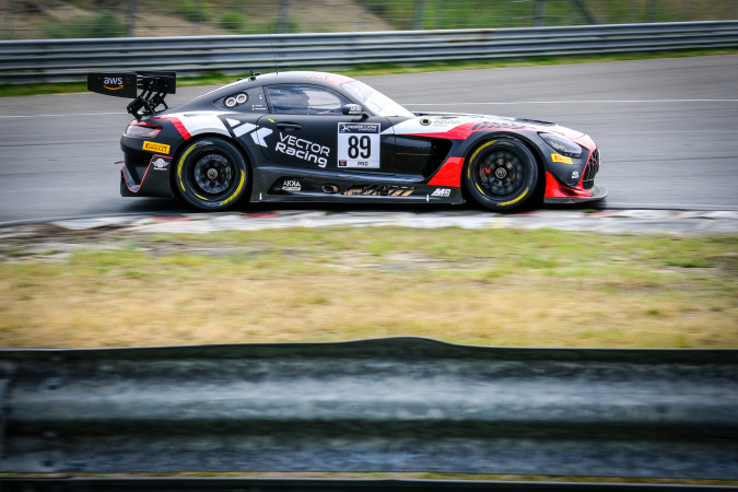 Bild: Jules GounonRăzvan Petru Umbrarescu - Auto Sport Promotion - Mercedes-AMG GT3 Evo