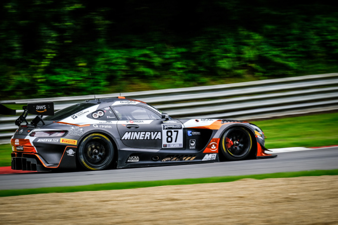 Bild: Jim PlaKonstantin Tereschenko - Auto Sport Promotion - Mercedes-AMG GT3 Evo