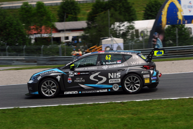 Bild: Dušan Borković - B3 Racing - Seat Leon Cup Racer TCR