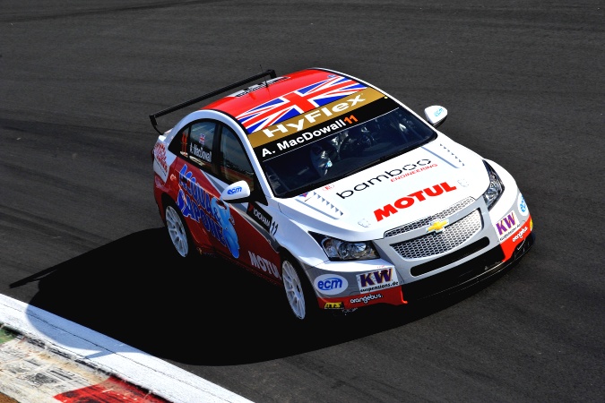 Bild: Alex MacDowall - Bamboo Engineering - Chevrolet Cruze 1.6T