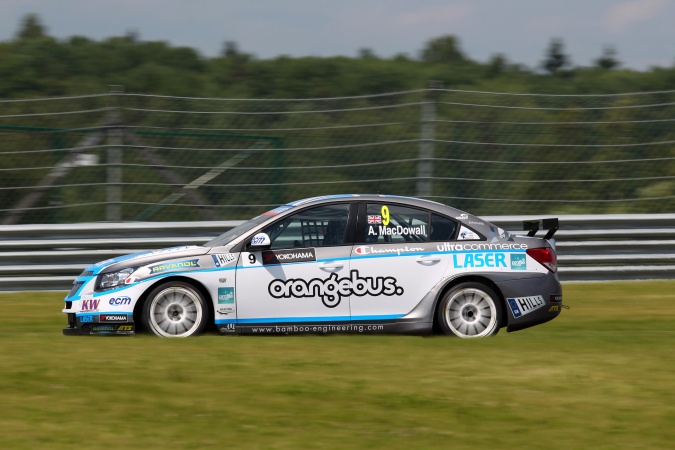 Bild: Alex MacDowall - Bamboo Engineering - Chevrolet Cruze 1.6T