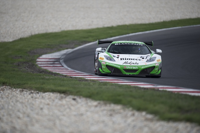 Bild: Chris van der Drift - Bhai Tech Racing - McLaren MP4-12C GT3