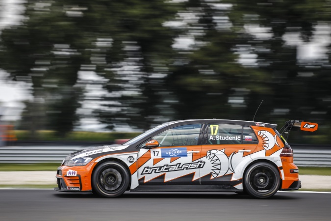 Bild: Andrej Studenic - Brutal Fish Racing Team - Volkswagen Golf GTI TCR