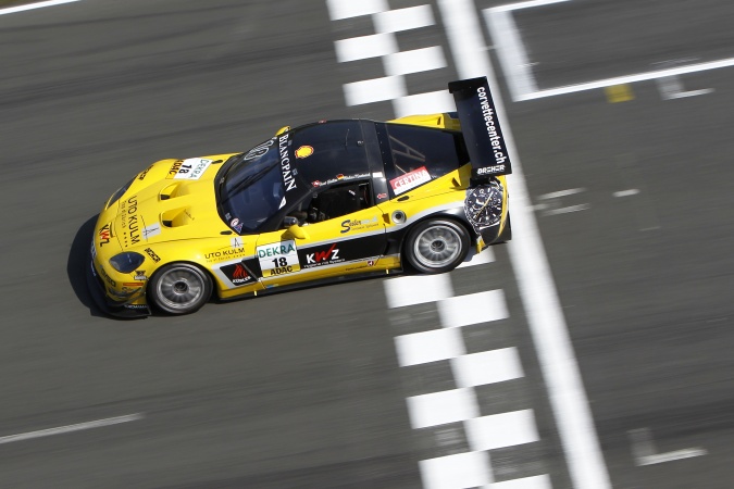 Bild: Niclas KentenichToni SeilerGerhard TweraserJeroen Bleekemolen - Callaway Competition - Chevrolet Corvette C6 Z06 GT3