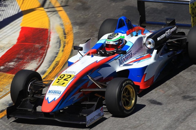 Bild: Ricky Capo - Modena Engineering - Dallara F305 - Mugen Honda