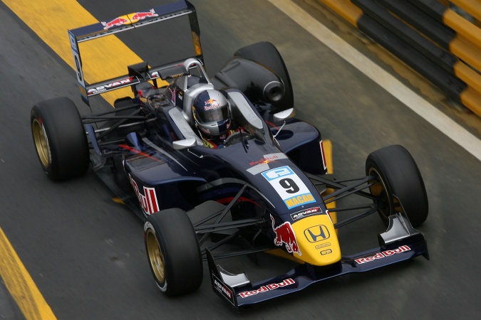 Bild: Sebastian Vettel - Carlin Motorsport - Dallara F305 - Mugen Honda