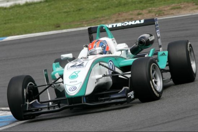 Bild: Jazeman Firhan Jaafar - Carlin Motorsport - Dallara F308 - Volkswagen