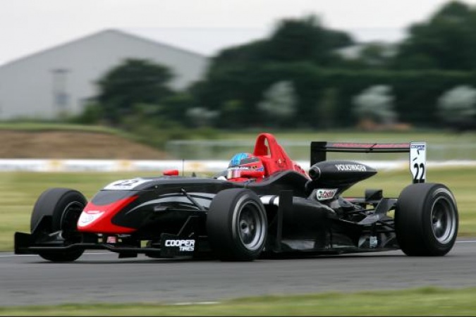 Bild: Philip Major - Carlin Motorsport - Dallara F308 - Volkswagen