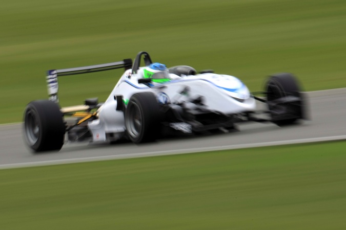 Bild: Luiz Felipe Nasr - Carlin Motorsport - Dallara F308 - Volkswagen