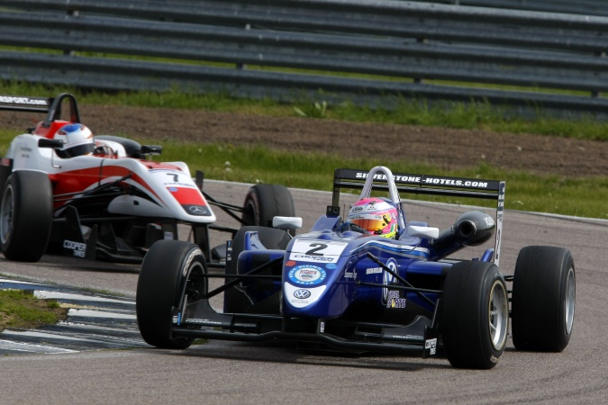 Bild: Alice Powell - Carlin Motorsport - Dallara F308 - Volkswagen