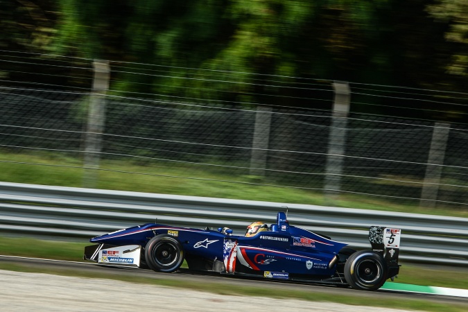 Bild: Dev Gore - Carlin Motorsport - Dallara F312 - Toyota