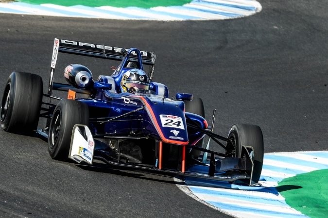 Bild: Ameya Vaidyanathan - Carlin Motorsport - Dallara F312 - Toyota