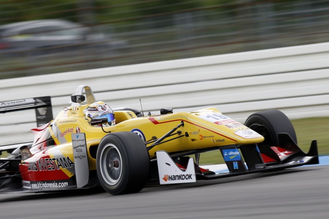 Bild: Antonio Giovinazzi - Carlin Motorsport - Dallara F312 - Volkswagen