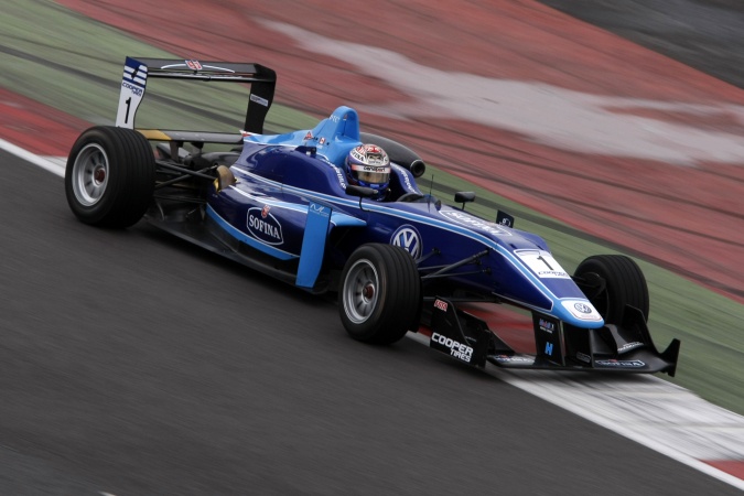 Bild: Nicholas Latifi - Carlin Motorsport - Dallara F312 - Volkswagen