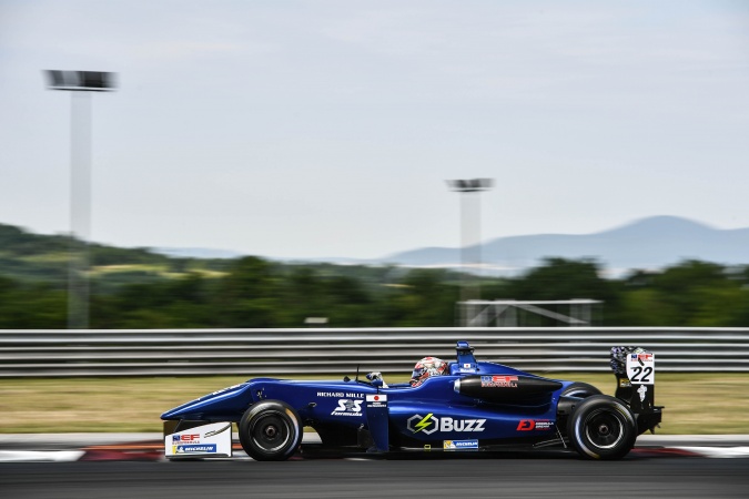 Bild: Nobuharu Matsushita - Carlin Motorsport - Dallara F312 - Volkswagen