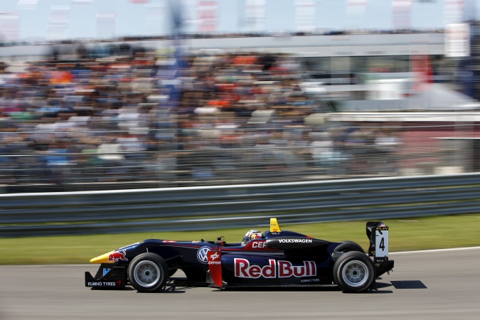 Bild: Carlos jr. Sainz - Carlin Motorsport - Dallara F312 - Volkswagen