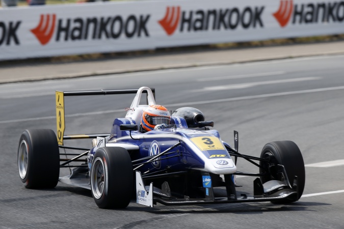 Bild: Harry Tincknell - Carlin Motorsport - Dallara F312 - Volkswagen