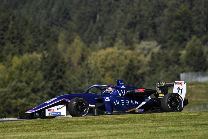 Bild: Brad Benavides - Carlin Motorsport - Dallara F320 - Spiess VW