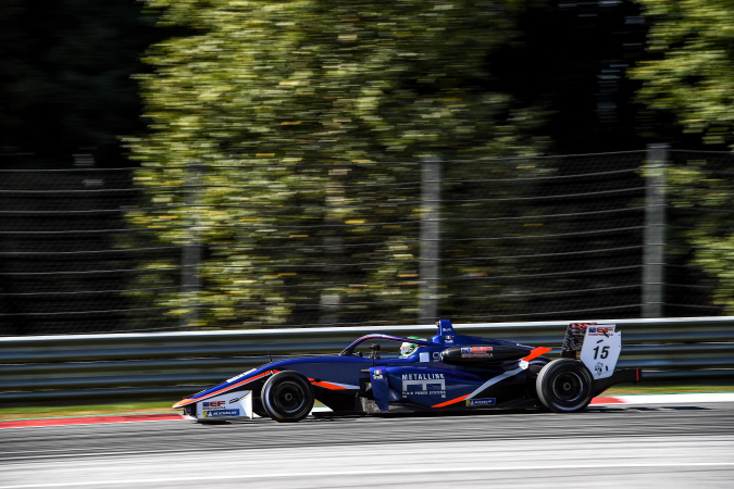 Bild: Enzo Trulli - Carlin Motorsport - Dallara F320 - Spiess VW