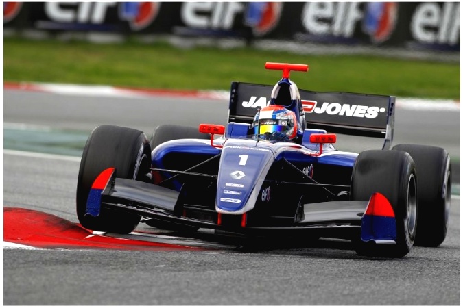 Bild: Kevin Magnussen - Carlin Motorsport - Dallara FR35-12 - Renault