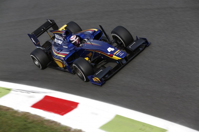 Bild: Jann Mardenborough - Carlin Motorsport - Dallara GP2/11 - Mecachrome