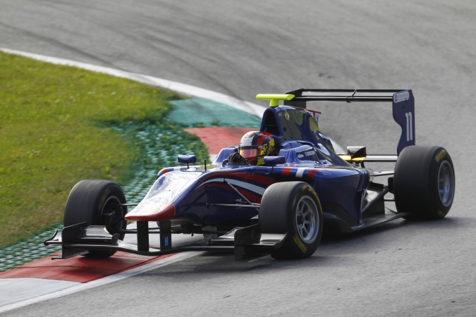 Bild: Emil Bernstorff - Carlin Motorsport - Dallara GP3/13 - AER