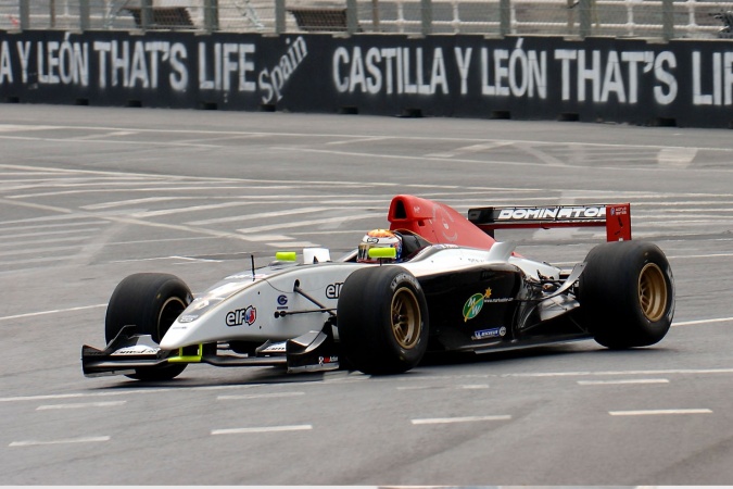 Bild: Will Power - Carlin Motorsport - Dallara T05 - Renault