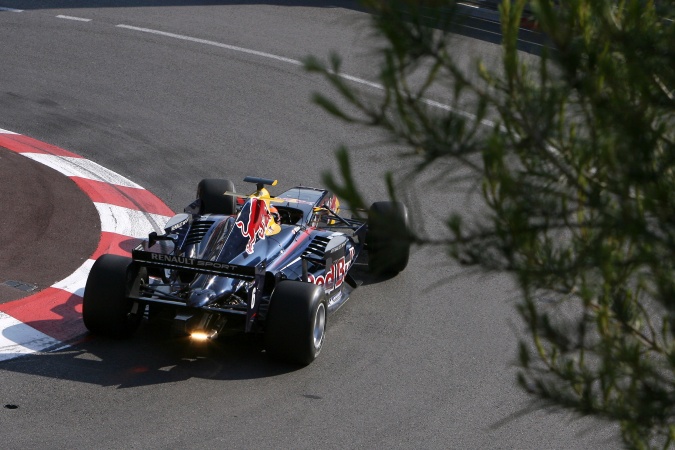 Bild: Robert Wickens - Carlin Motorsport - Dallara T08 - Renault