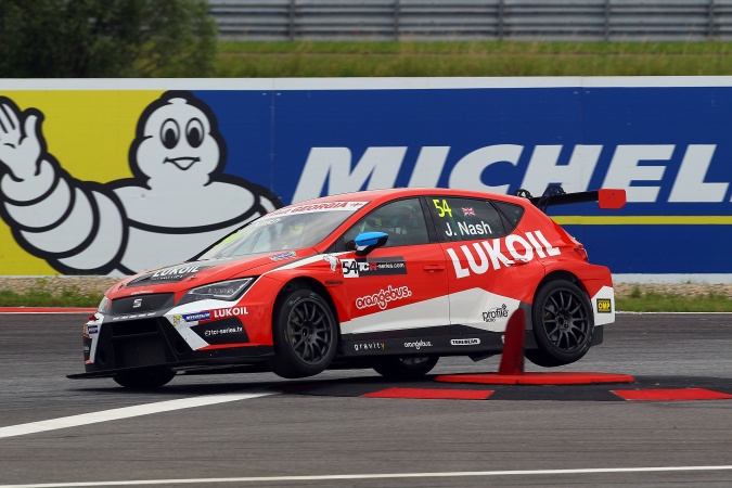 Bild: James Nash - Craft-Bamboo Racing - Seat Leon Cup Racer TCR