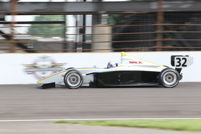 Bild: Brandon Wagner - Davey Hamilton Racing - Dallara IP2 - Infiniti