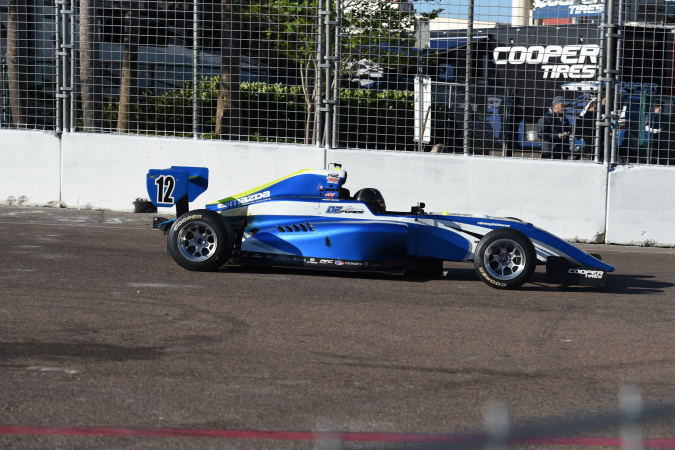 Bild: James Raven - DE Force Racing - Tatuus PM18 - Mazda