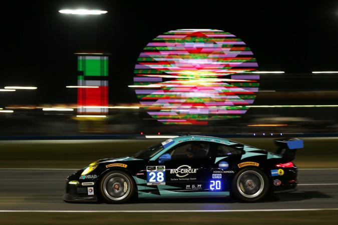 Bild: Lance WillseyChristian EngelhartRolf IneichenKlaus Bachler - Dempsey Racing - Porsche 911 GT America (991)