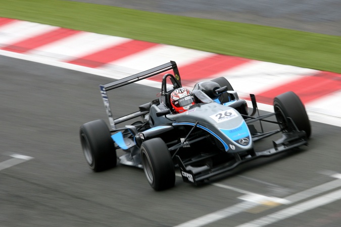Bild: Mitchell Evans - Double R Racing - Dallara F308 - AMG Mercedes