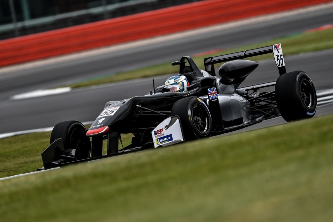 Bild: Jamie Chadwick - Double R Racing - Dallara F312 - AMG Mercedes